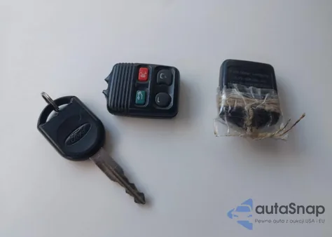 2006 Ford Explorer Eddie Bauer z USA, uszkodzony, nr VIN 1FMEU74E36UA27747